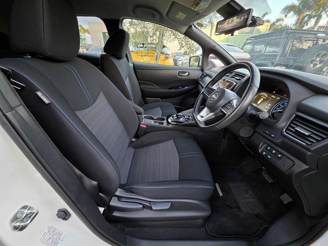 2022 Nissan LEAF