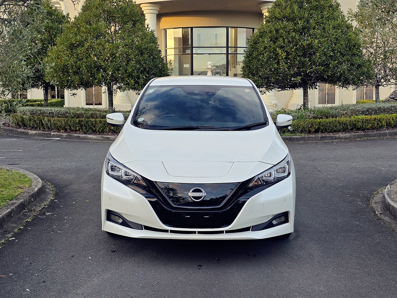2022 Nissan LEAF