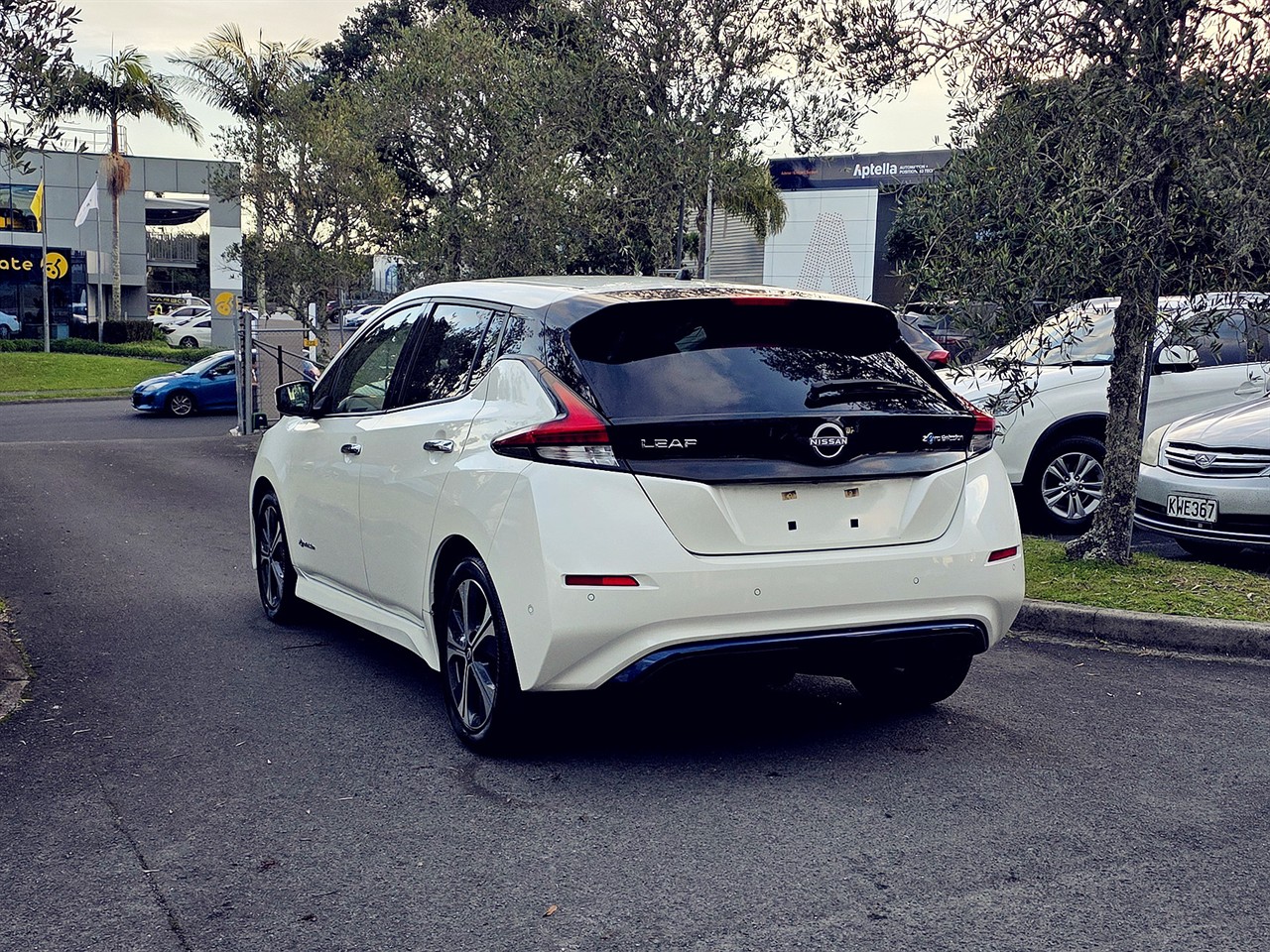 2022 Nissan LEAF