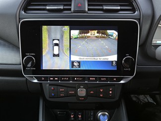 2022 Nissan LEAF - Thumbnail