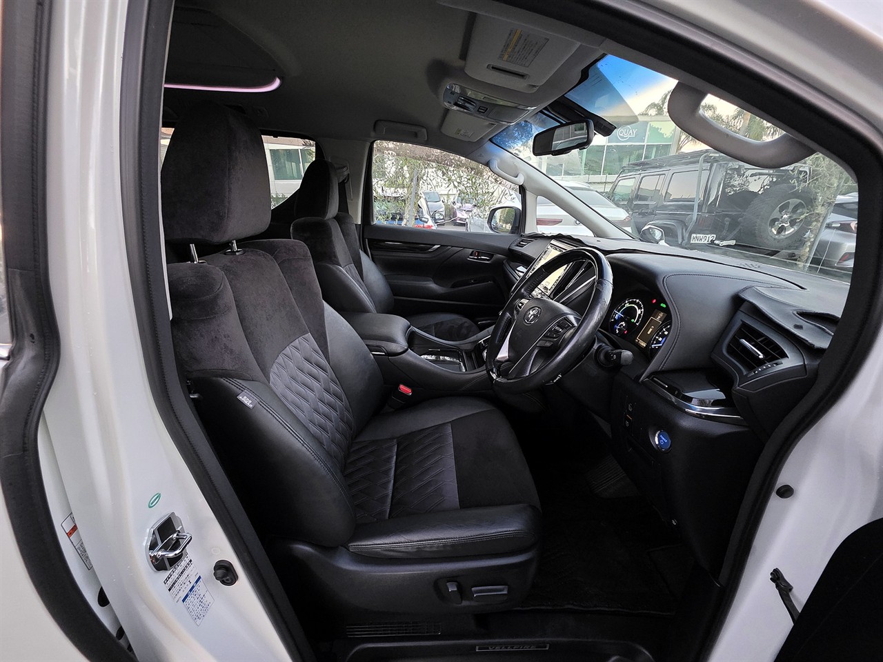 2015 Toyota Vellfire