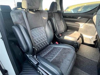 2015 Toyota Vellfire - Thumbnail