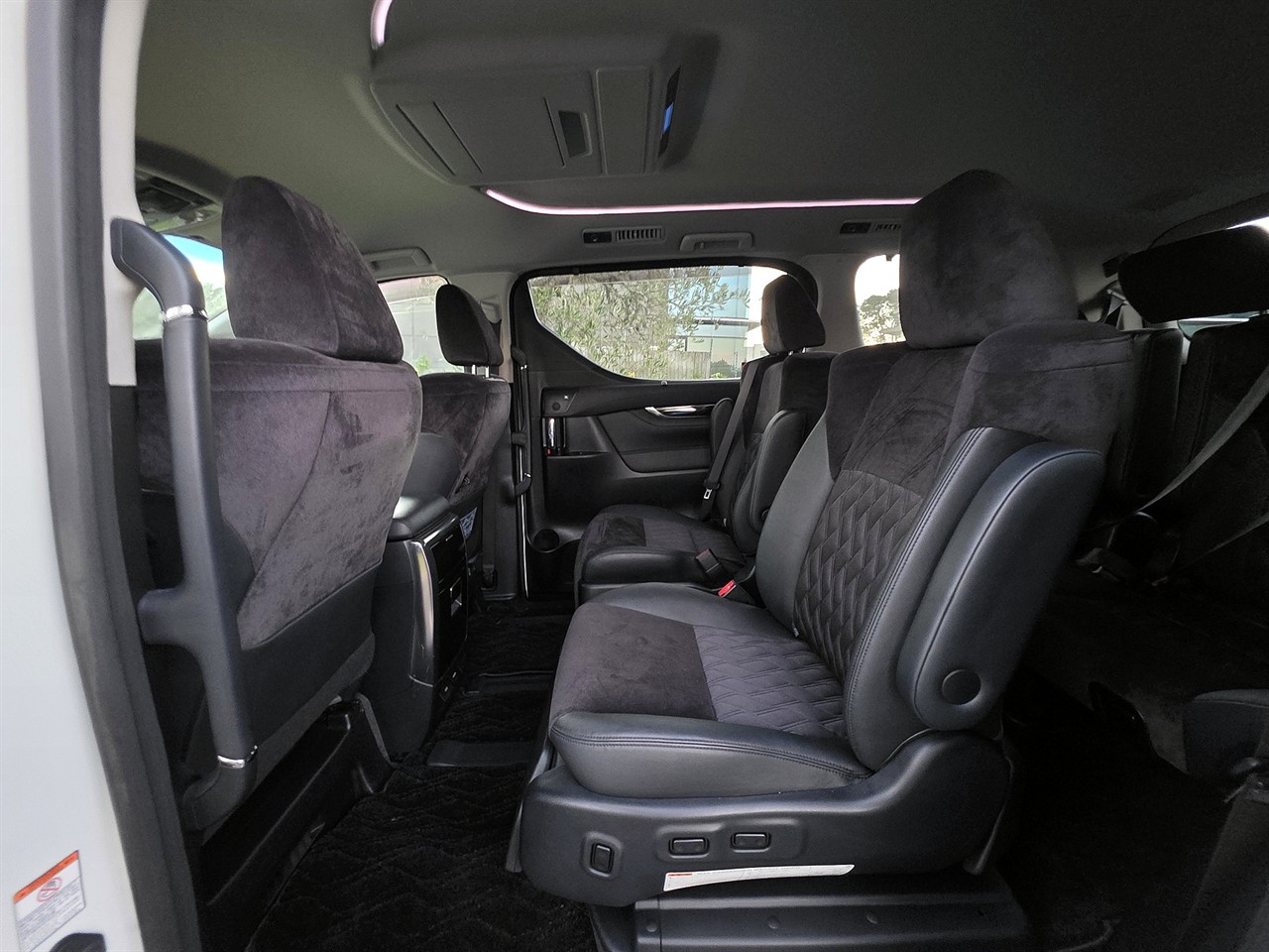 2015 Toyota Vellfire