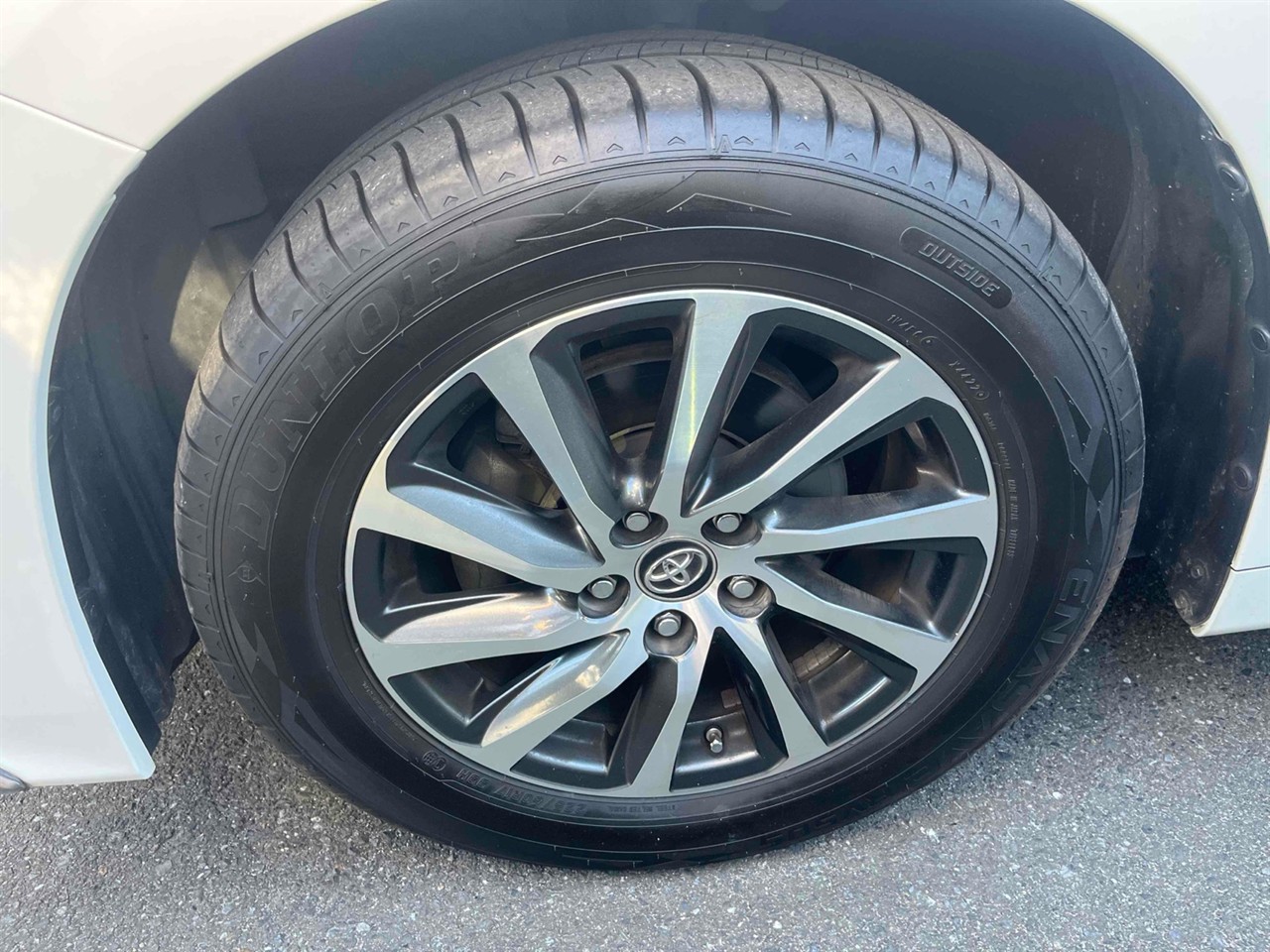 2015 Toyota Vellfire