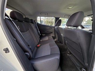 2019 Nissan LEAF - Thumbnail