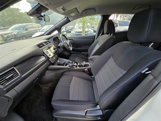 2019 Nissan LEAF - Thumbnail