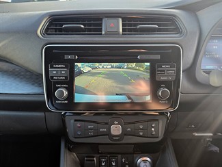 2019 Nissan LEAF - Thumbnail