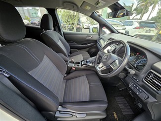 2019 Nissan LEAF - Thumbnail
