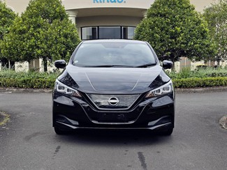 2021 Nissan LEAF - Thumbnail