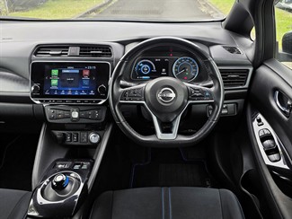 2021 Nissan LEAF - Thumbnail