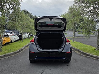 2021 Nissan LEAF - Thumbnail