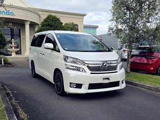 2012 Toyota Vellfire - Thumbnail