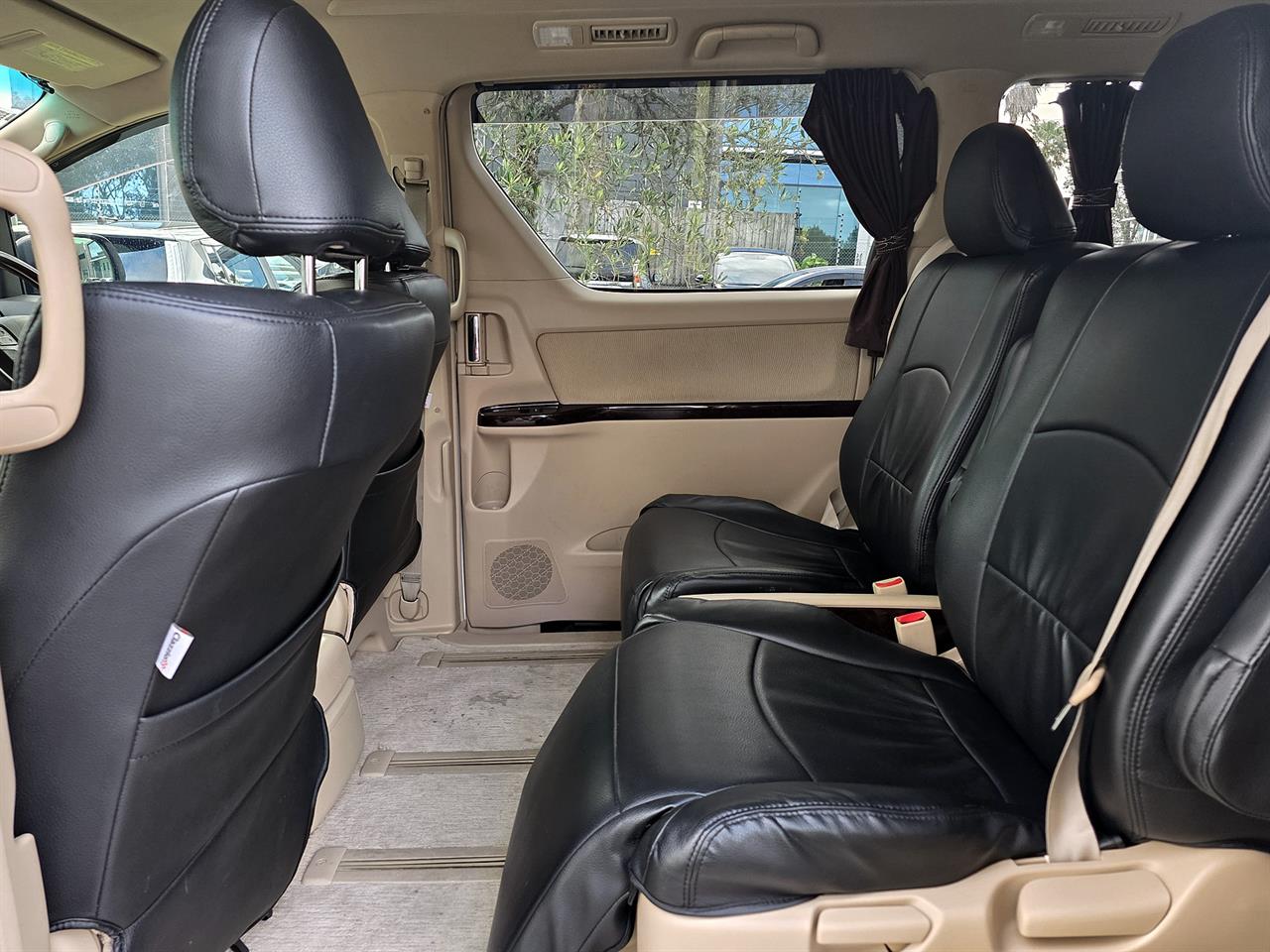2012 Toyota Vellfire