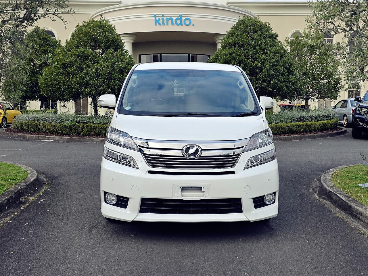 2012 Toyota Vellfire