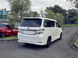 2012 Toyota Vellfire - Thumbnail