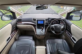 2012 Toyota Vellfire - Thumbnail