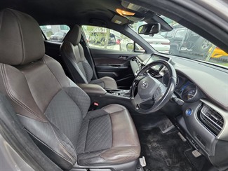 2017 Toyota C-Hr - Thumbnail