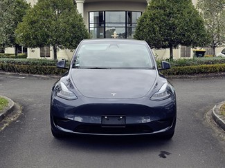 2024 Tesla Model Y - Thumbnail