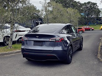 2024 Tesla Model Y - Thumbnail