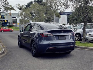 2024 Tesla Model Y - Thumbnail
