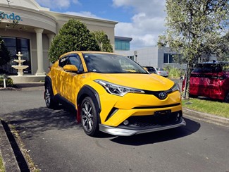 2016 Toyota C-Hr - Thumbnail