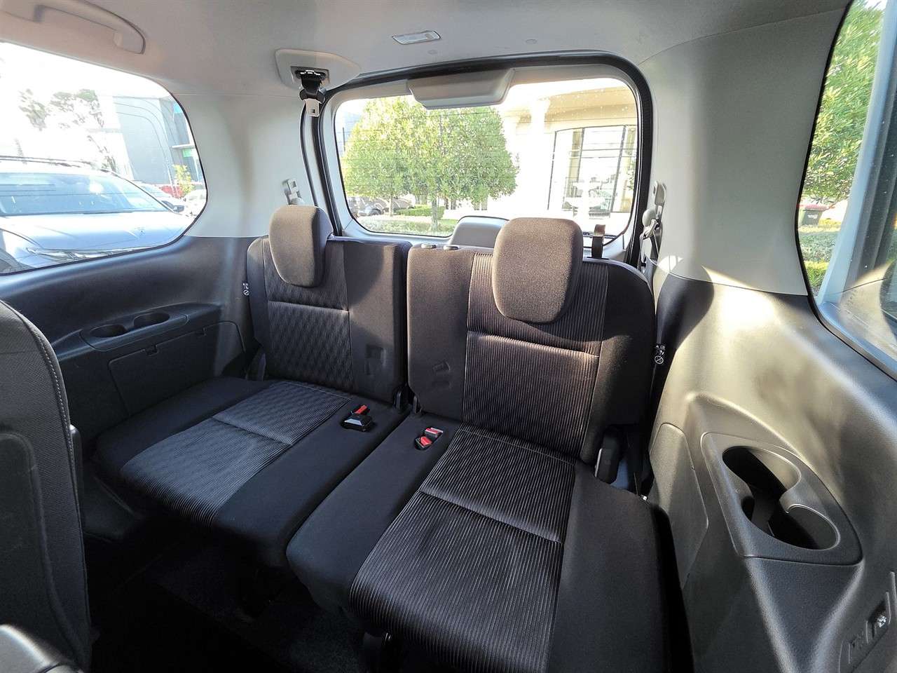 2020 Nissan SERENA