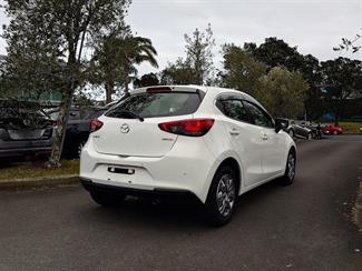 2020 Mazda 2 - Thumbnail