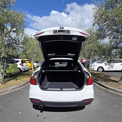 2016 BMW 320I - Thumbnail