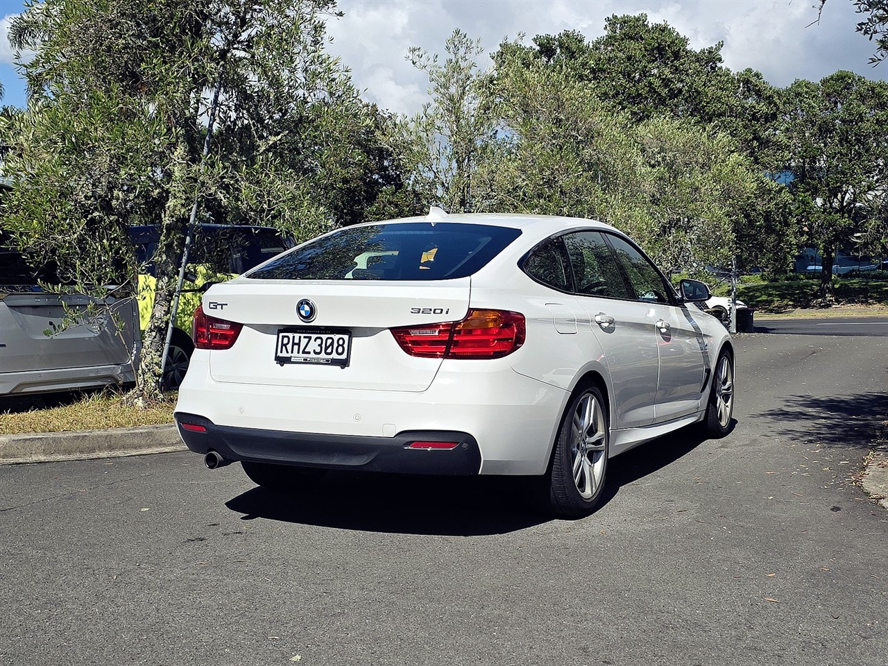 2016 BMW 320I