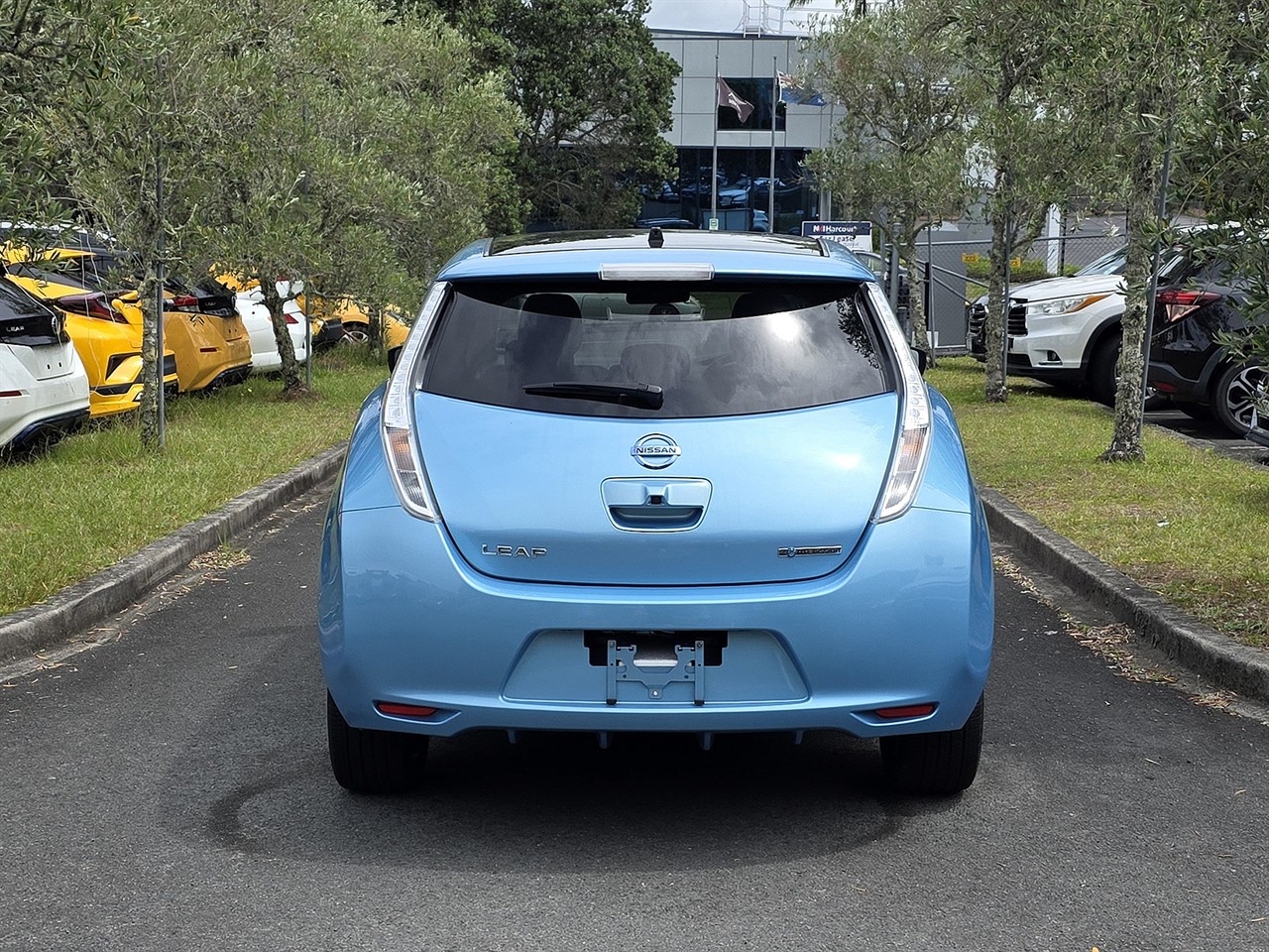 2016 Nissan LEAF