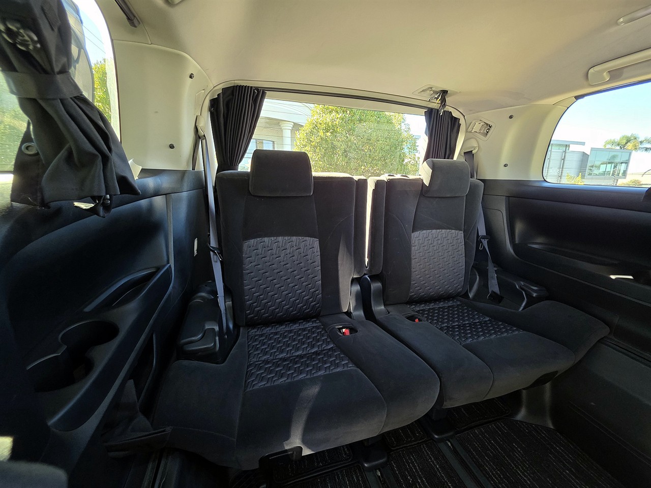 2016 Toyota Vellfire