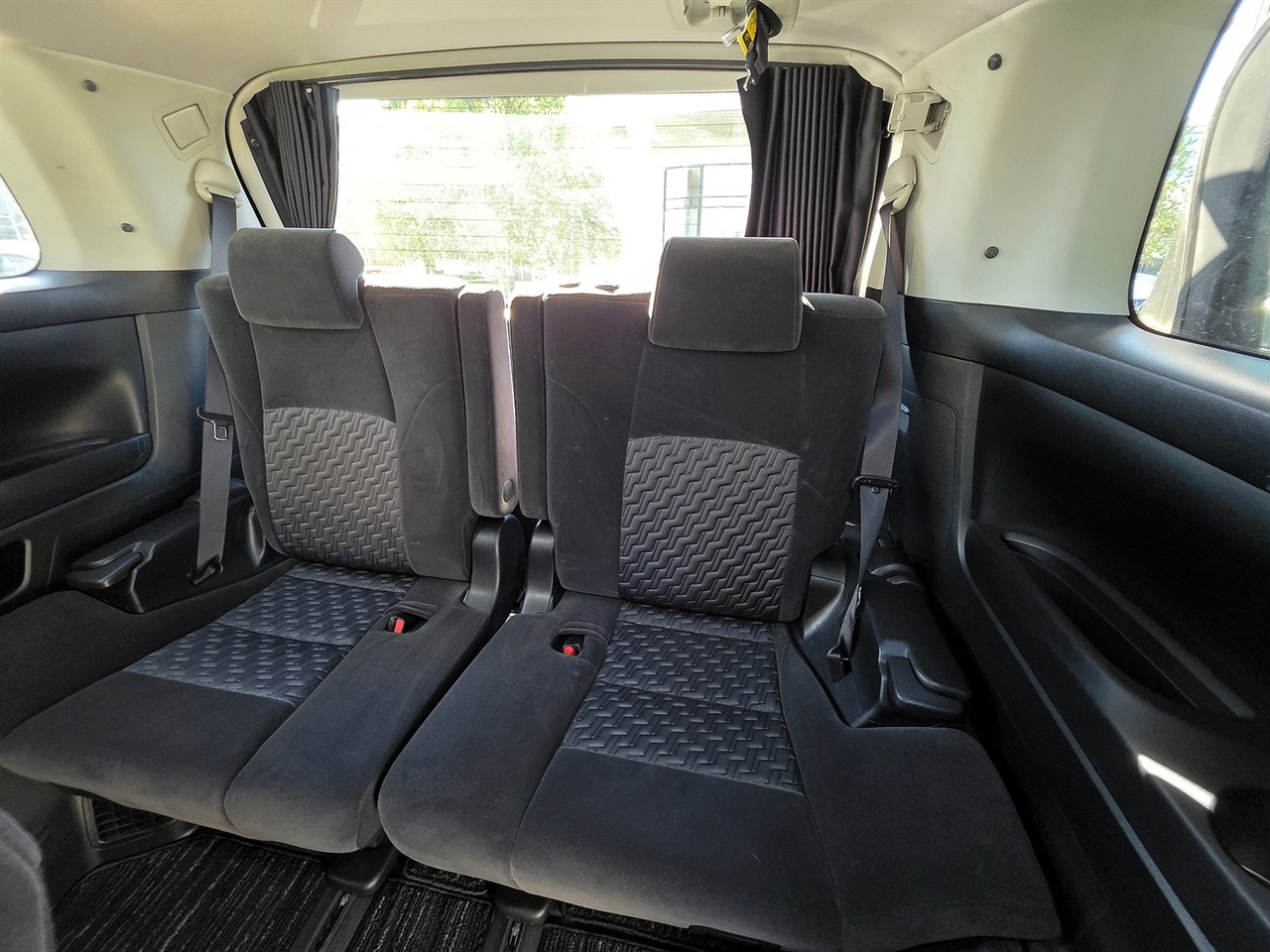 2016 Toyota Vellfire