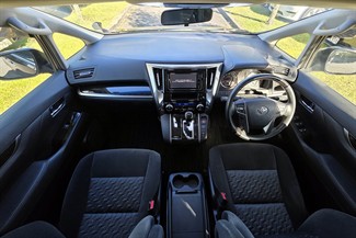 2016 Toyota Vellfire - Thumbnail