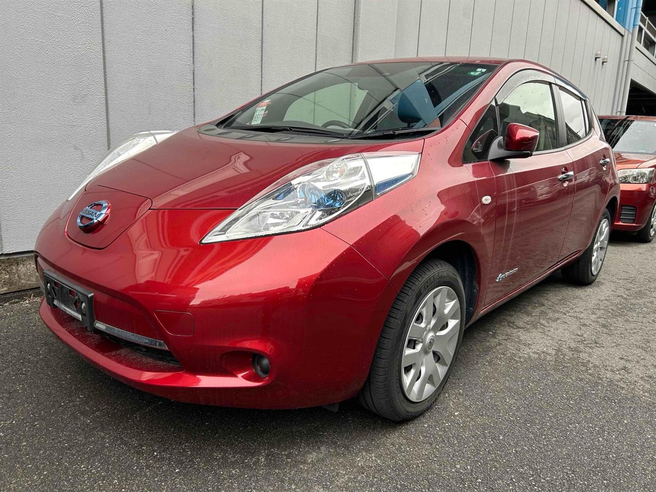 2016 Nissan LEAF