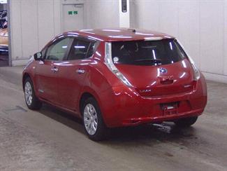 2016 Nissan LEAF - Thumbnail