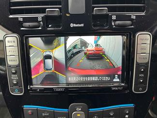 2016 Nissan LEAF - Thumbnail