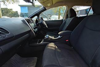 2016 Nissan LEAF - Thumbnail