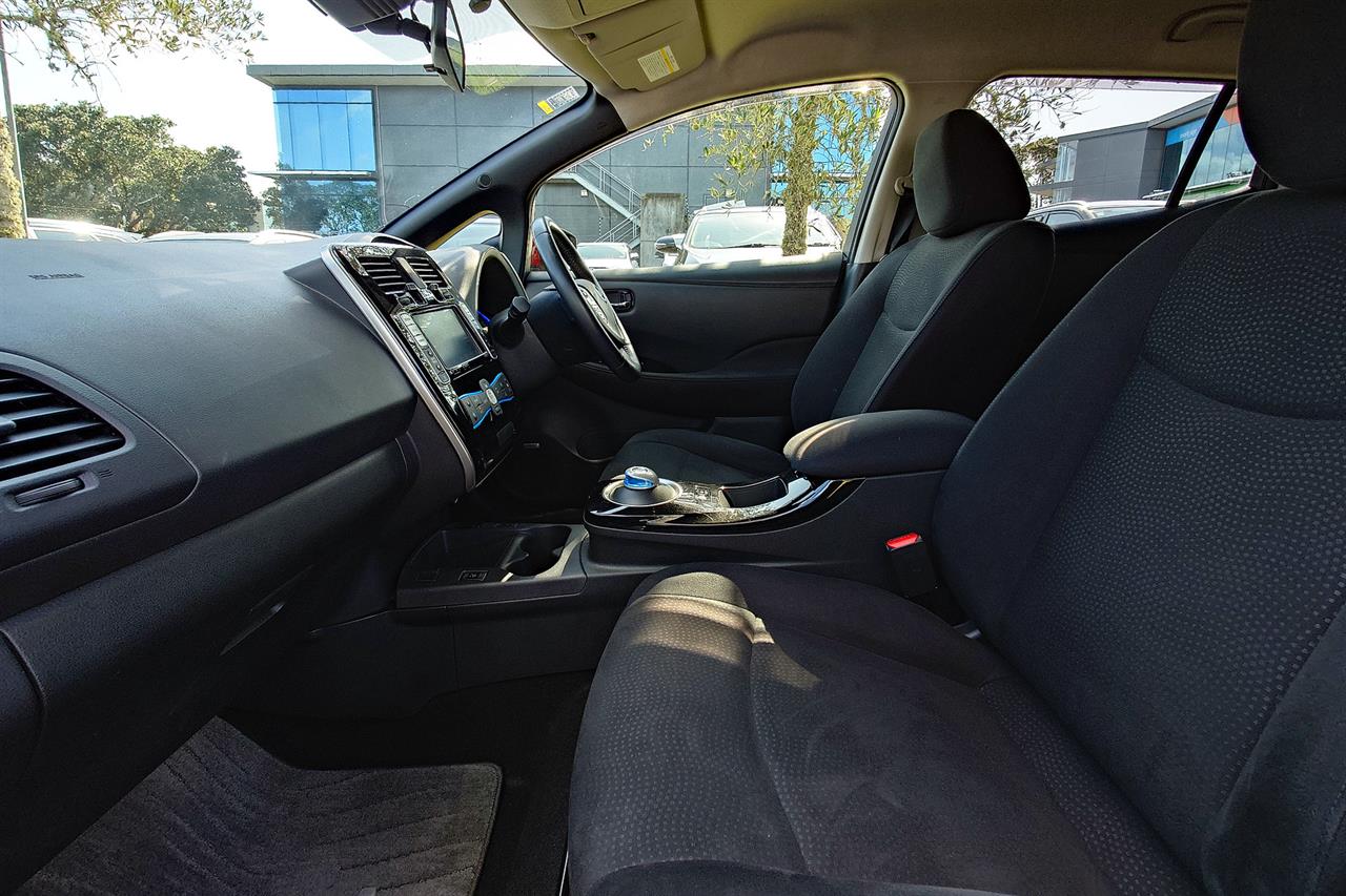 2016 Nissan LEAF