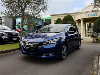 2022 Nissan LEAF - Thumbnail