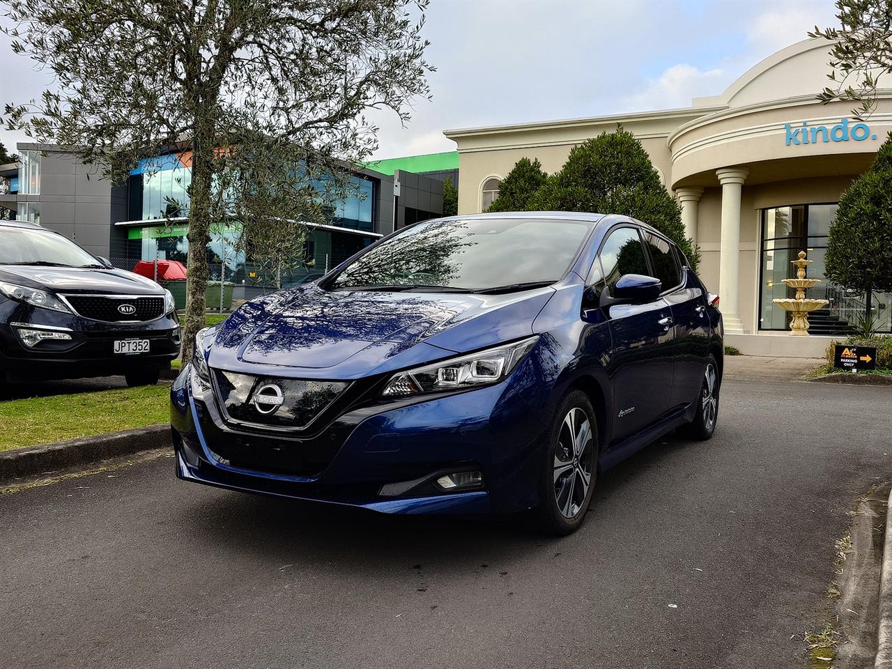 2022 Nissan LEAF