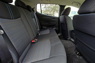 2022 Nissan LEAF - Thumbnail