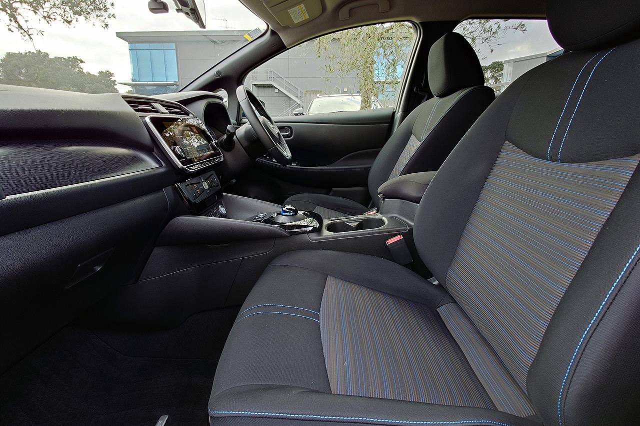 2022 Nissan LEAF
