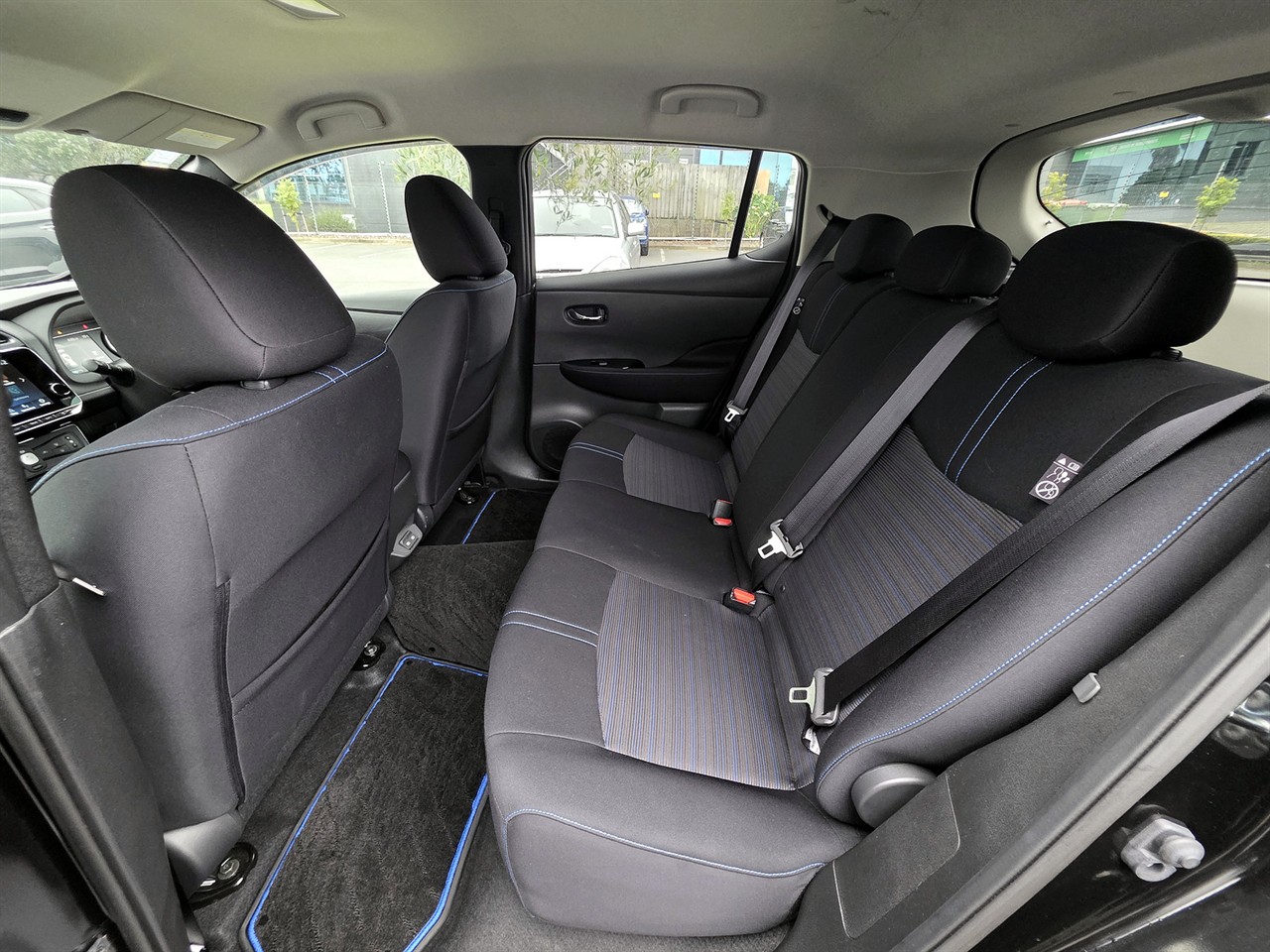 2021 Nissan LEAF