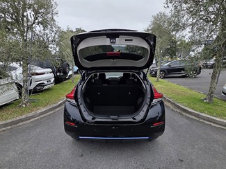 2021 Nissan LEAF - Thumbnail