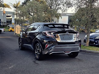 2017 Toyota C-Hr - Thumbnail