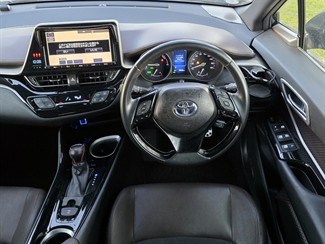 2017 Toyota C-Hr - Thumbnail