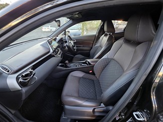 2017 Toyota C-Hr - Thumbnail