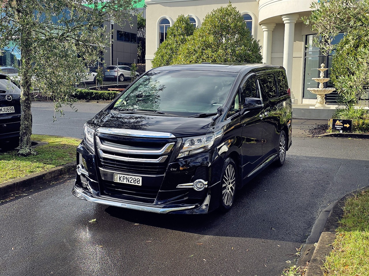 2016 Toyota Alphard