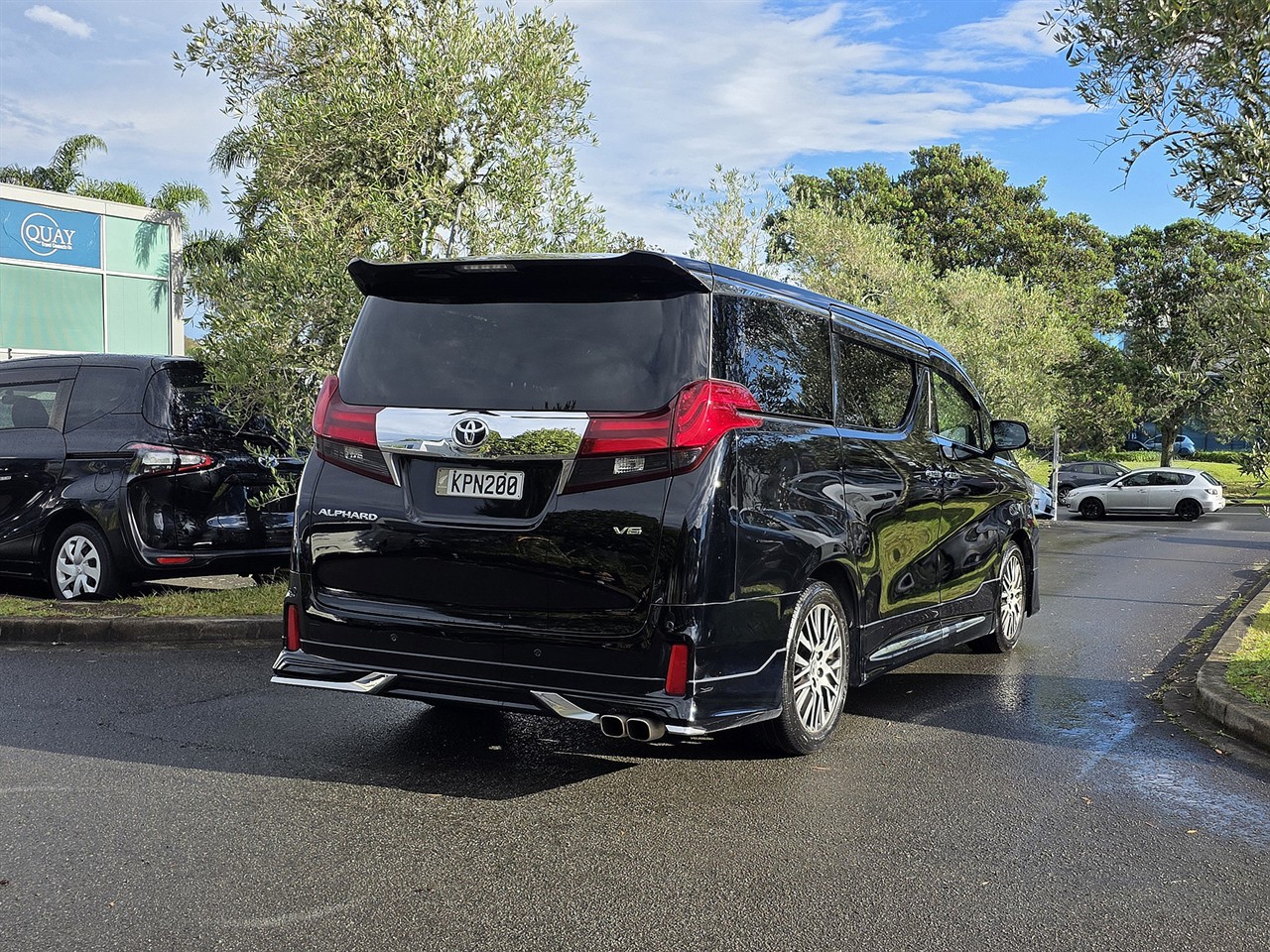 2016 Toyota Alphard