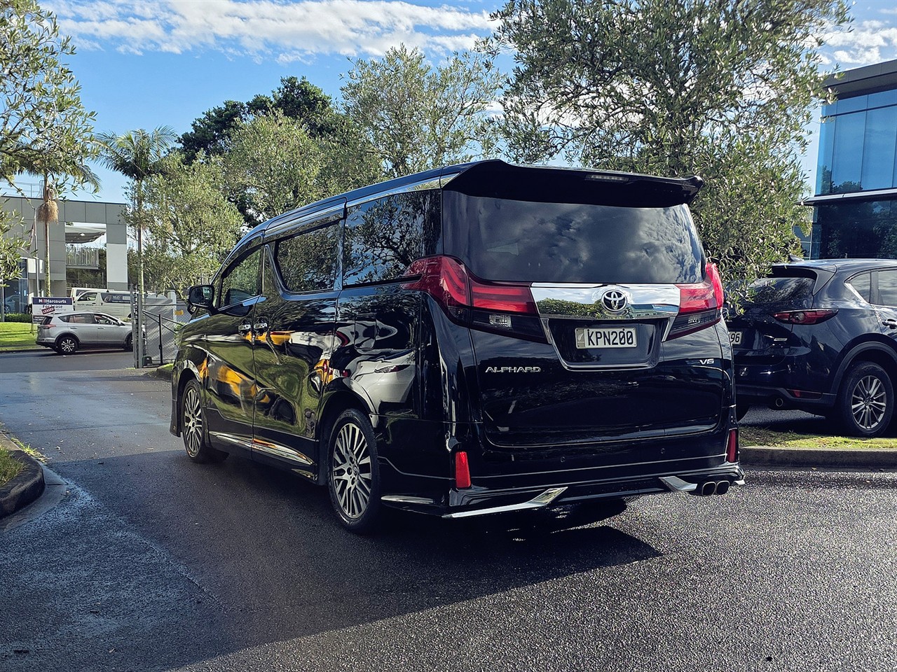 2016 Toyota Alphard